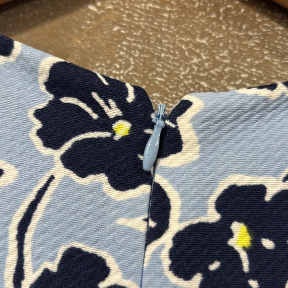 Eliza J blue floral with lace shift dress size 8 - Picture 9 of 10